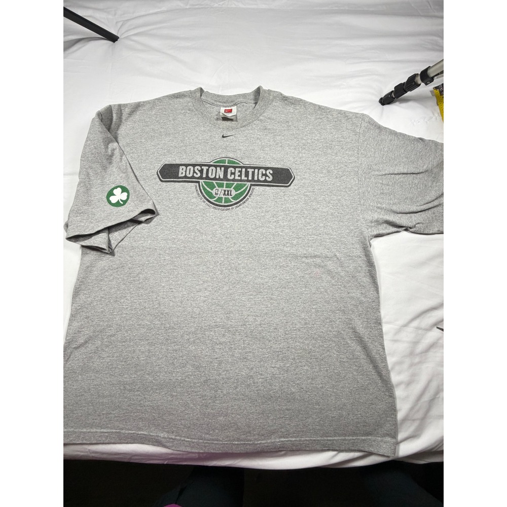 Nike Team Boston Celtics T-Shirt Mens XXL Gray NBA Basketball Graphic Tee